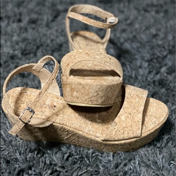 Shoe Dazzle Trudy Cork Platform Sandals - Picture 5 of 6